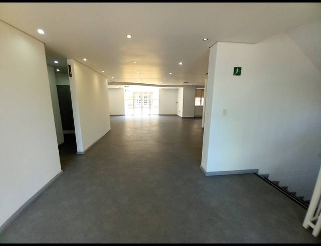 2,415M² OFFICE TO LET IN BRYANSTON